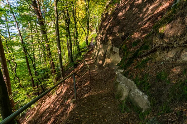 Randonnée Tranquille Heure Vers Célèbre Heidenhoehlen Près Stockach Sur Lac — Photo