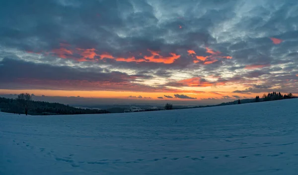 Wspaniały Zimowy Krajobraz Zachodzie Słońca Hoechsten Koło Illmensee Nad Północnym — Zdjęcie stockowe