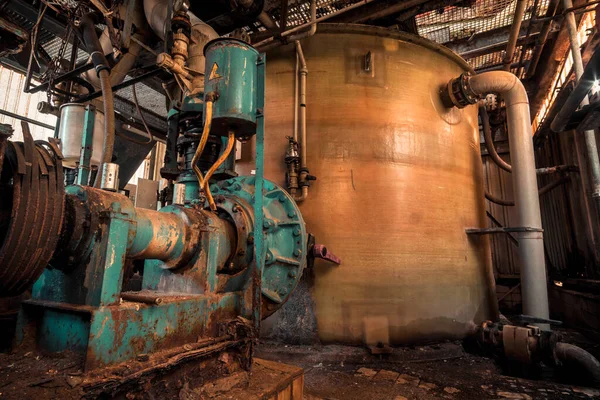 Área Industrial Abandonada Assustadora Com Decadência Natural Chamado Local Perdido — Fotografia de Stock