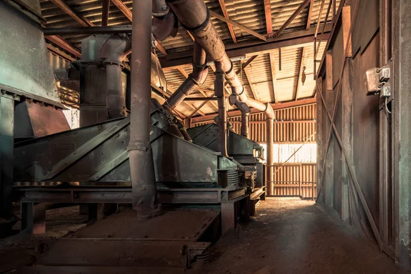 Área Industrial Abandonada Assustadora Com Decadência Natural Chamado Local Perdido — Fotografia de Stock