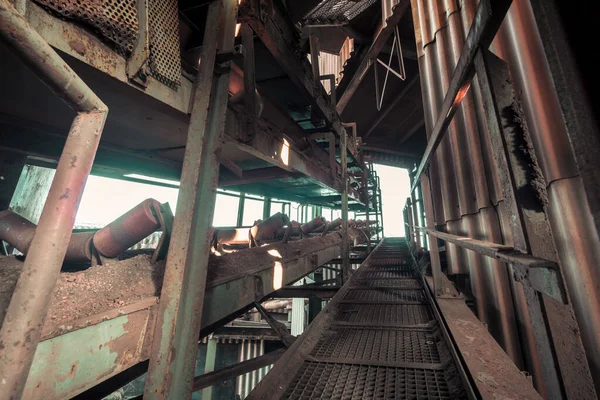 Griezelig Verlaten Industriegebied Met Natuurlijk Verval Zogenaamde Verloren Plaats Een — Stockfoto