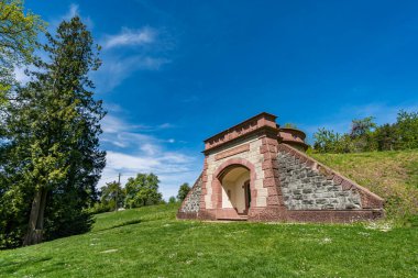 Markdorf yakınlarındaki Gehrenberg 'de Constance Gölü' ndeki yürüyüş parkurunun muhteşem manzarası.