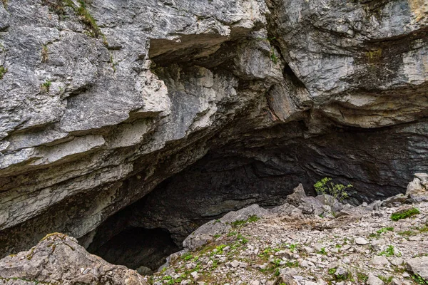 Las Poderosas Salas Roca Cueva Kárstica Schneckenloch Cerca Schoenenbach Vorarlberg — Foto de Stock