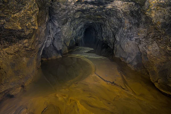 Eine Alte Stillgelegte Bergbauanlage Ein Unterirdisches Tunnelsystem Für Erzminen — Stockfoto