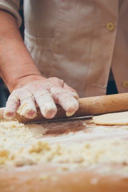 Maknig ev yapımı pasta. Retro renkleri