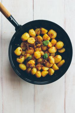 Taze kızarmış organik patates