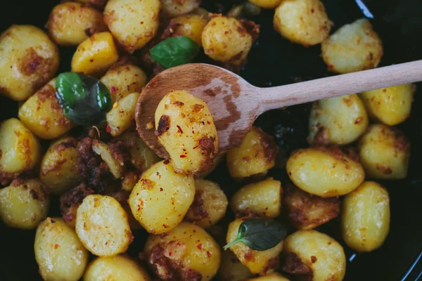 Vers gebakken biologische aardappelen Stockfoto