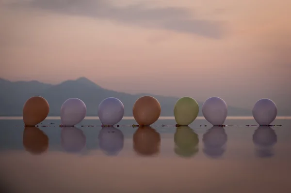 Balloons on the sea. — Stock Photo, Image