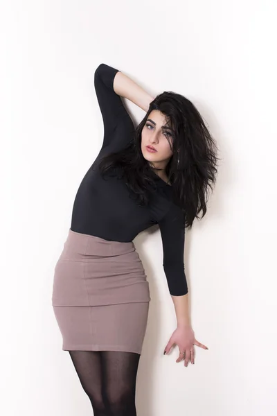 Mellanöstern kvinna poserar — Stockfoto