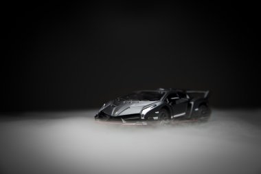 Lamborghini veneno lp750-4 oyuncak araba