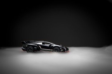 Lamborghini veneno lp750-4