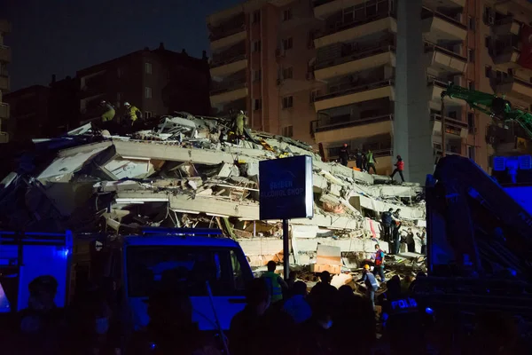 Izmir Turquía Octubre 2020 Edificio Colapsado Terremoto Distrito Manavkuyu Bayrakli — Foto de Stock