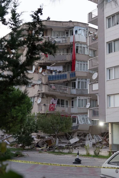 Izmir Turkije Oktober 2020 Gebouw Beschadigd Door Aardbeving Het District — Stockfoto