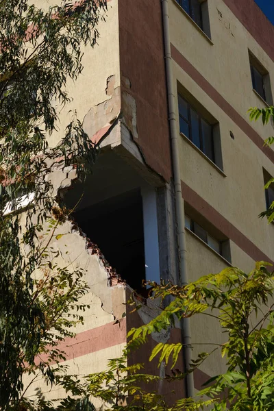 土耳其伊兹密尔 2020年11月2日 在10月30日土耳其博尔诺瓦伊兹密尔地区地震中受损的建筑 — 图库照片