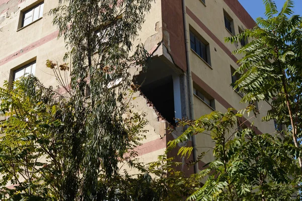 トルコ イズミル 2020年11月2日 カジム ディリック地区での10月30日の地震で建物が損傷 — ストック写真