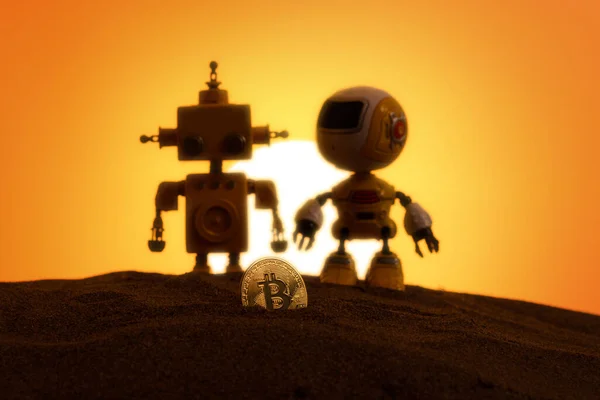 Nærbilde Bitcoin Retro Futuristisk Roboter Sand Solnedgang – stockfoto