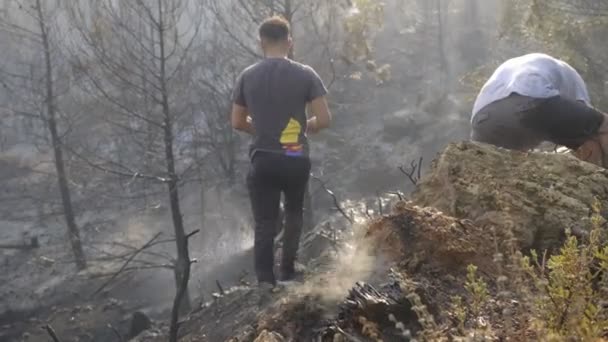 Mugla Türkiye Ağustos 2021 Bodrum Yangınında Çatışan Insanlar Mugla Bodrum — Stok video