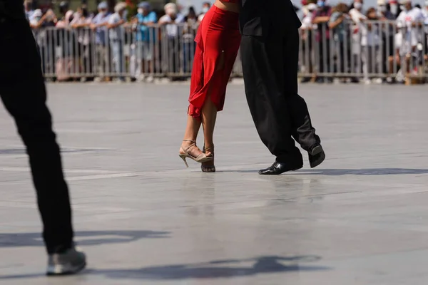 Close Tiro Izmir Waltz Dançando Pessoas Aos Pés — Fotografia de Stock