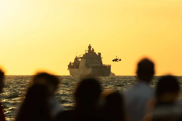 Izmir Turkey September 2021 Sunset Warship Sea Konak Izmir Turkey — Stock Photo, Image