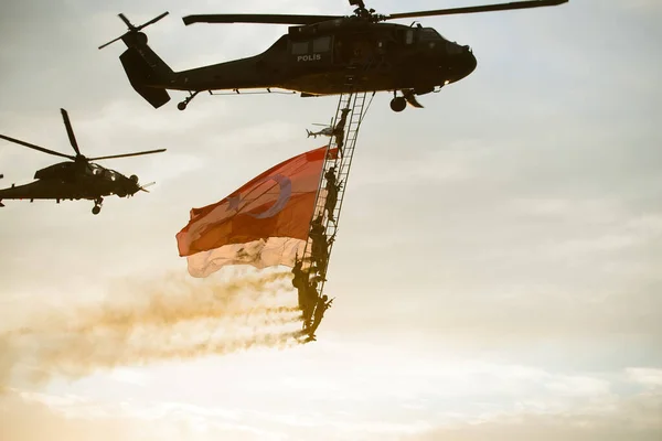 Izmir Turecko Září 2021 Turecká Policie Atak Helikoptéra Speciální Policejní — Stock fotografie