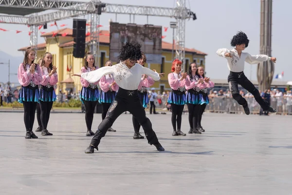 Izmir Turkey September 2021 Group Young People Performing Dance Republic — Stock Photo, Image