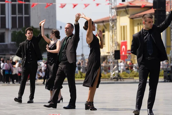 Izmir Türkei September 2021 Izmir Walzer Tanzgruppe Auf Dem Platz — Stockfoto