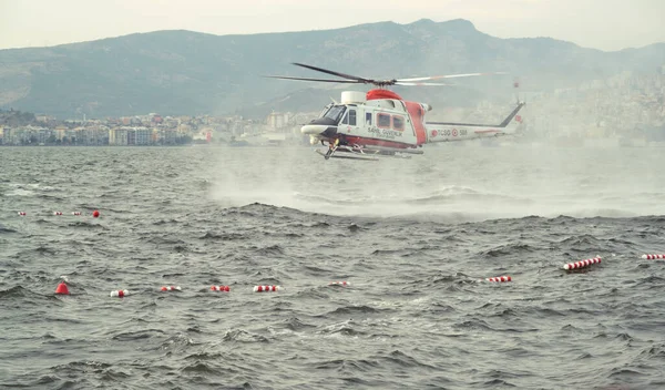 Izmir Turecko Září 2021 Turecká Pobřežní Stráž Demonstruje Záchranné Cvičení — Stock fotografie