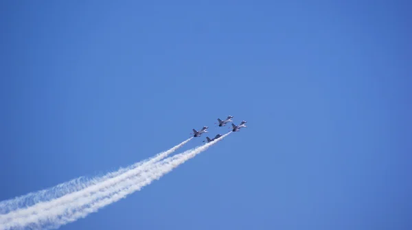 空中的飞机 — 图库照片