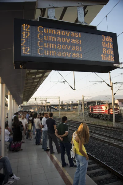 Wachten voor de trein — Stockfoto