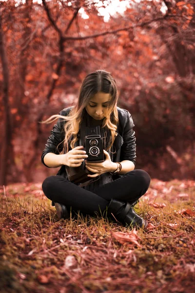 Kamera kadınla — Stok fotoğraf