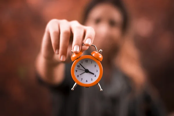 Clock and woman — Stock Photo, Image