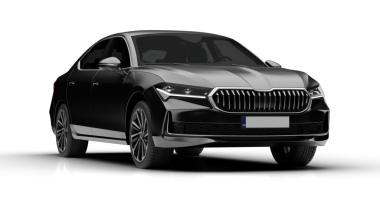 Koyu gri renkli modern sedan aracın şeffaf arkaplanda gösterilen hafif sağ ön görüntüsü