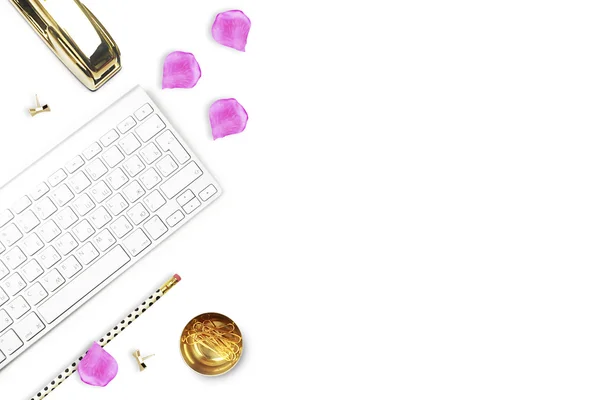 Office desk and woman objects on white table. Flat lay. Floral, gold stapler, pencil. Still life of fashion. — Stock Photo, Image