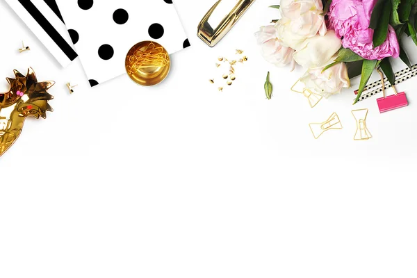 Flat lay. Flower on the table. Gold pineapple.Table view. Mock-up background. Peonies flower. Polka dots pattern. Mockup product view table gold accessories. stationery supplies. glamour style. — Stock Photo, Image