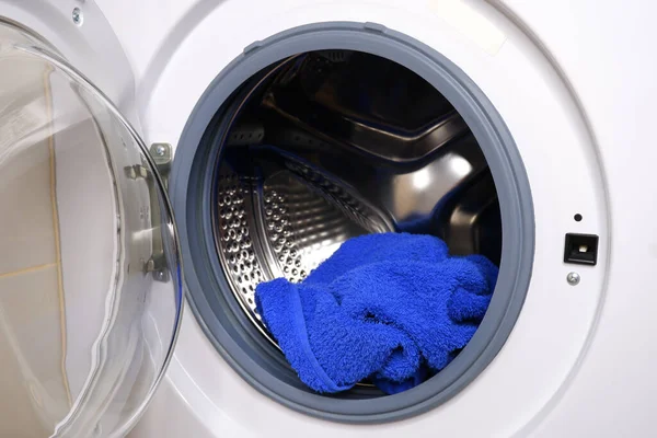 Çamaşır Makinesindeki Şeyler Aygıtlar — Stok fotoğraf