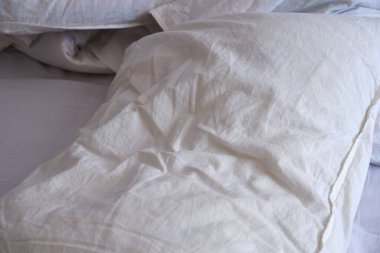 Beyaz çarşaflar. Battaniye dokusu. Özgeçmiş için uygun.