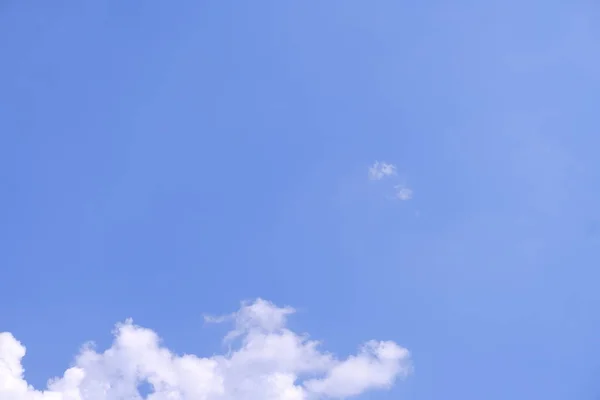 Céu Com Nuvens Adequado Para Fundos Textura Céu — Fotografia de Stock