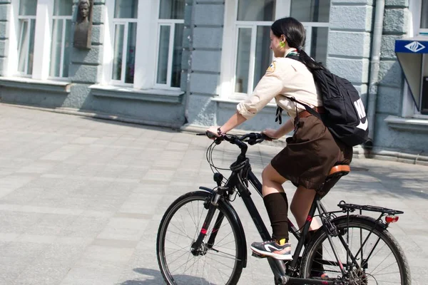 Pretty Girl Rides Bicycle City Street Ukraine Zhytomyr April 2021 — Stock Photo, Image