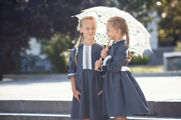 Charming Little Girls Retro Dress Walking Town Sunny Summer Day — Stock Photo, Image