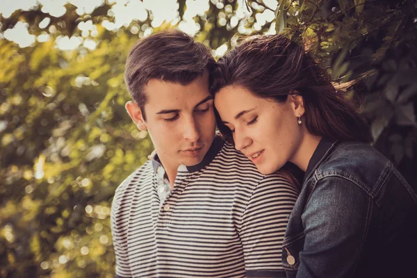 Young stylish pretty couple — Stock Photo, Image