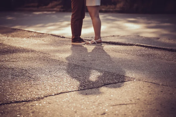 Young stylish pretty couple, shadows — Stok fotoğraf