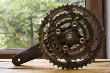 Bisiklet sistemi kare çubuk ile