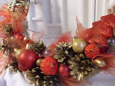 El yapımı kapısını Noel çelenk