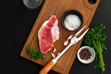 Çiğ taze et Striploin biftek