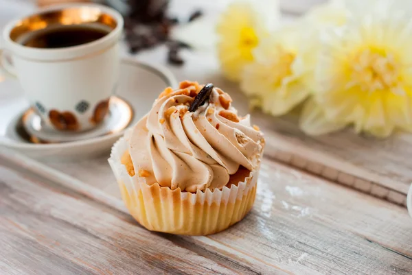 kek ve kahve Kupası