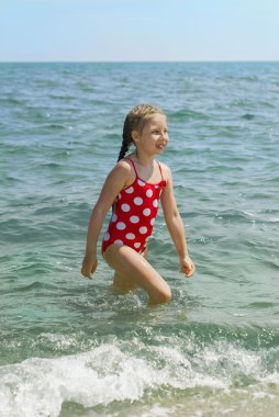 mutlu kız deniz plaj