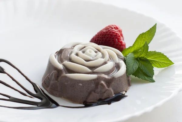 Chocolate panna cotta in the shape of roses — Stock Photo, Image