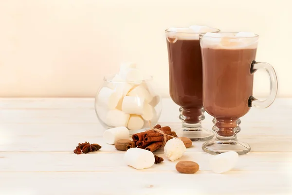 Bebida de cacao con malvaviscos — Foto de Stock