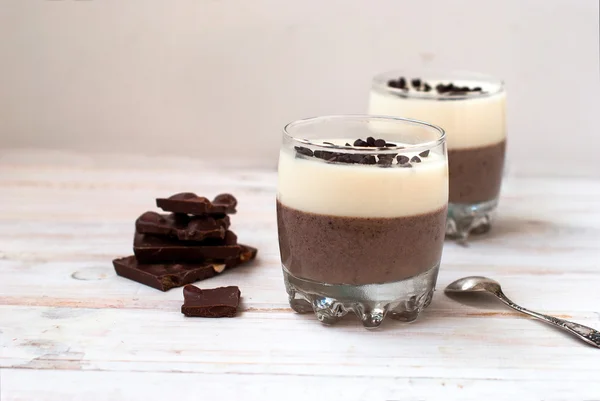 Panna cotta csokoládé és vanília — Stock Fotó