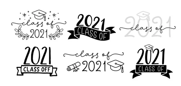 2021-es OSZTÁLYÚ ballagási logó sapkával és diplomával középiskolás, főiskolai végzős — Stock Vector